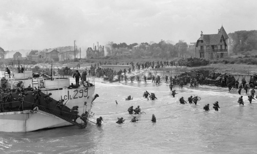 Library and Archives Canada image of D-Day